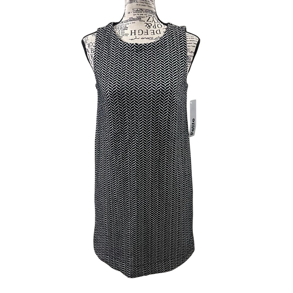 LOFT Black and White Chevron Pattern Top
